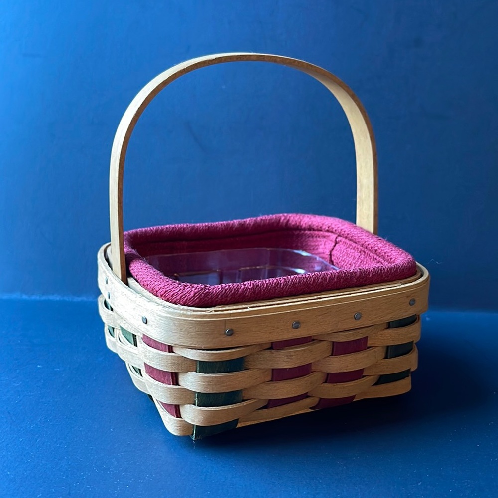 Longaberger 2003 Holiday Helper basket